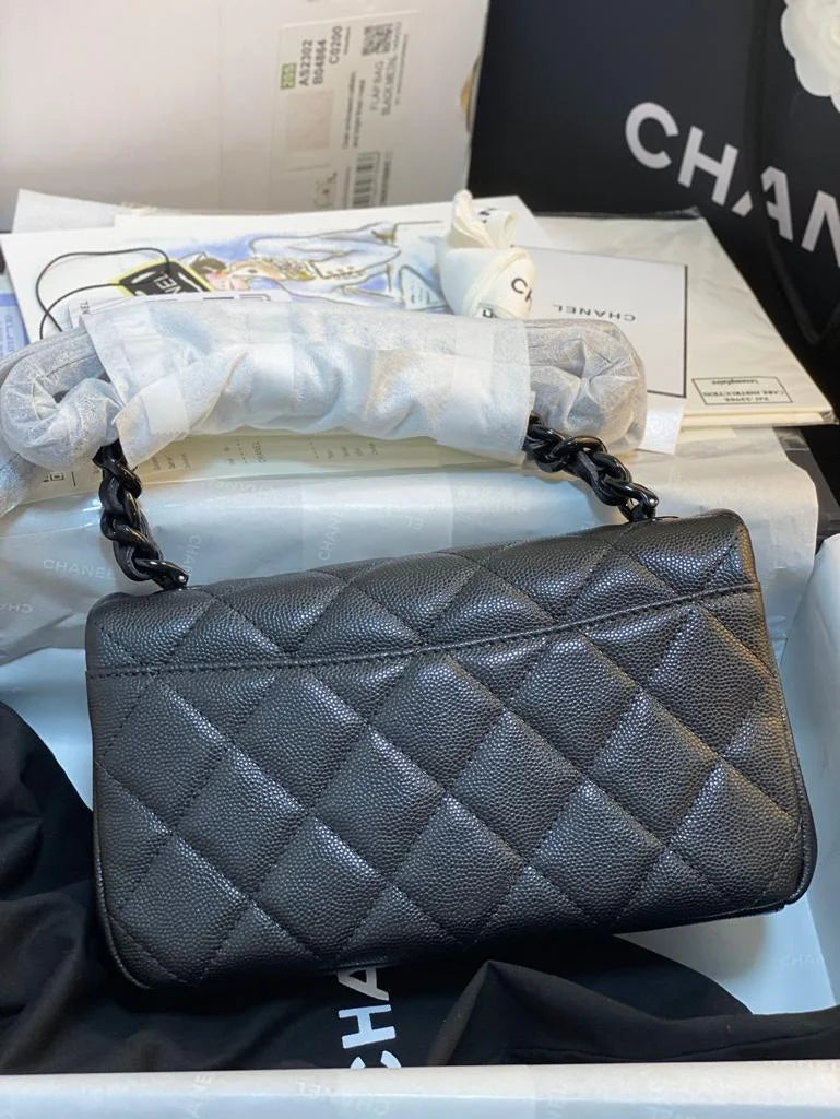 Small Flap Bag Black U764929