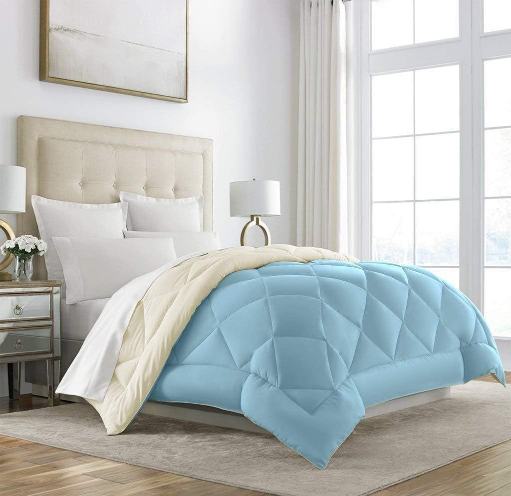 King Cal King Navy Reversible Down Alternative Comforter Q116051