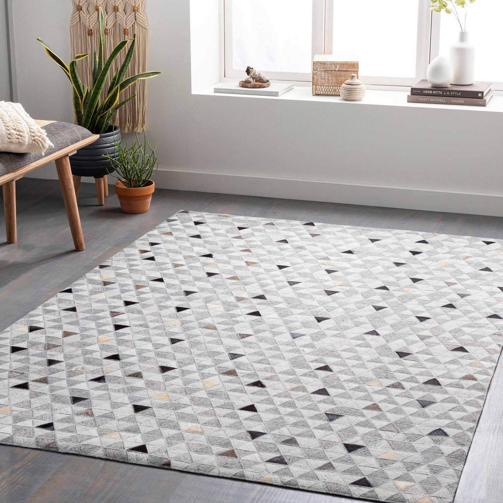 Black Gray Brown 2' x 3' Area Rug Q563424