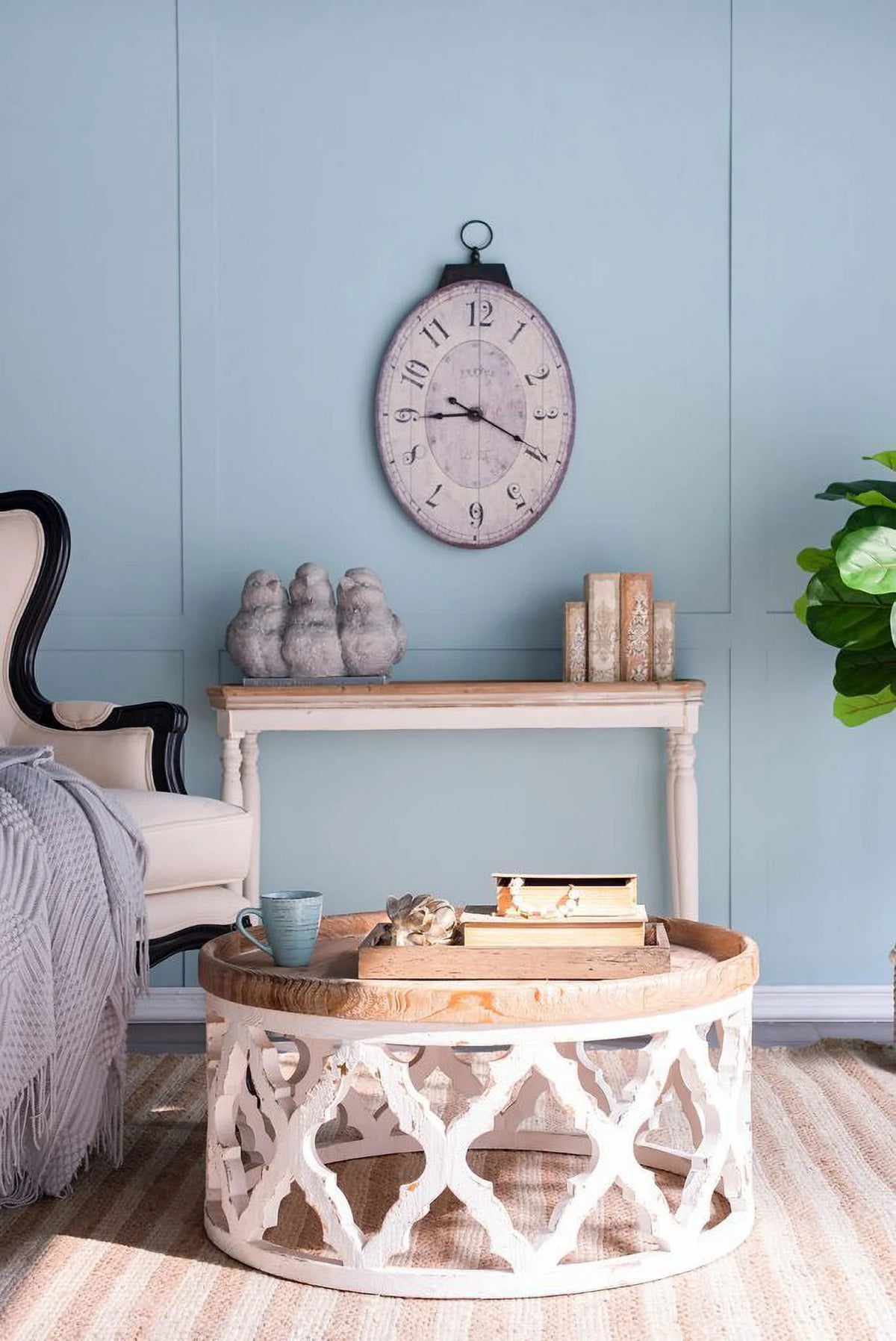 Round White Coffee Table R55332