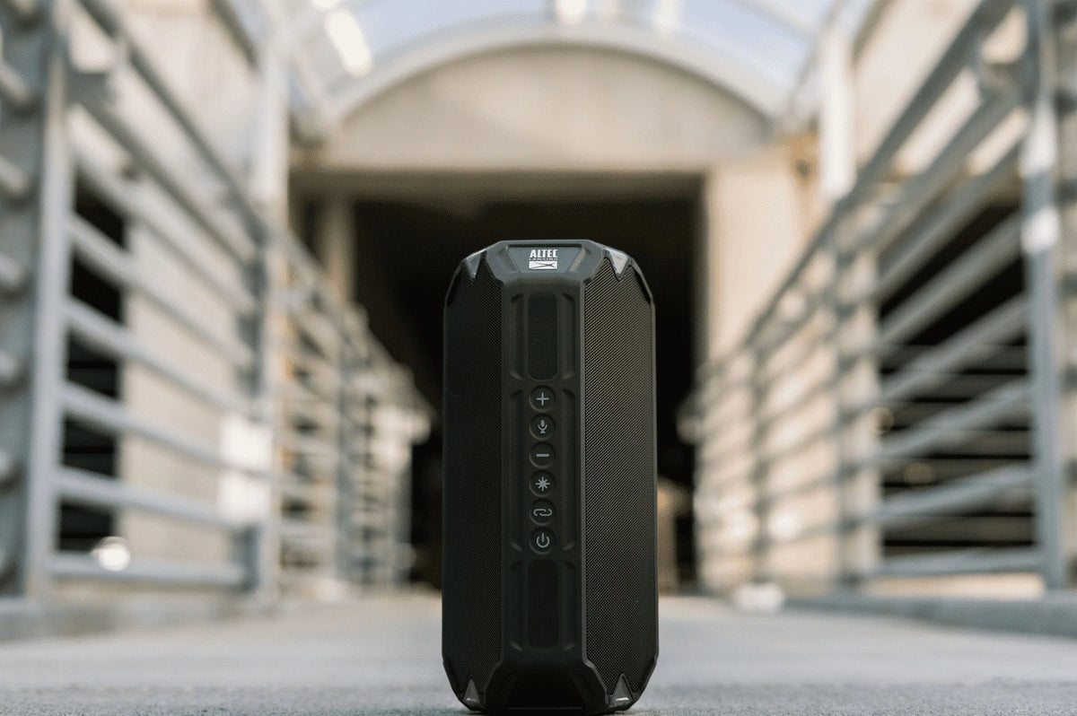 Everythingproof Portable Bluetooth Speaker with LED Lights, Black M615