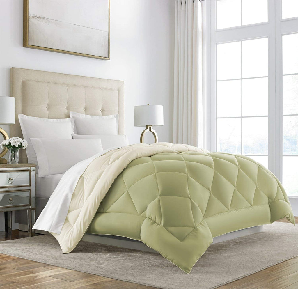 King Cal King Navy Reversible Down Alternative Comforter Q116051