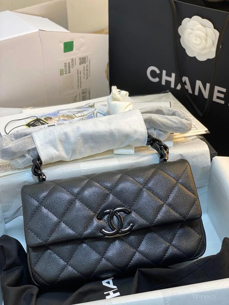 Small Flap Bag Black U764929