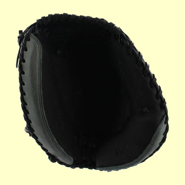 Catcher's Mitt J950848