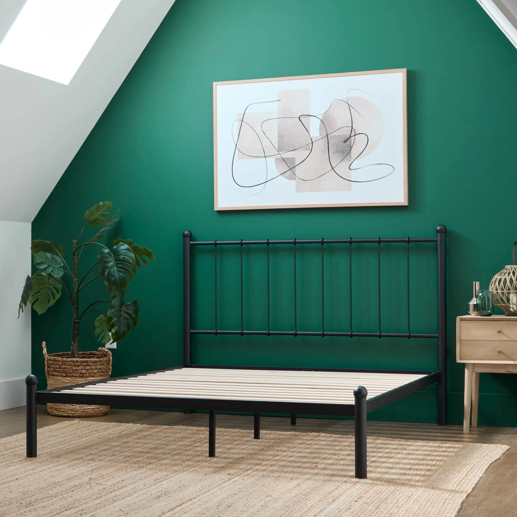 Black Metal Queen Platform Bed S279