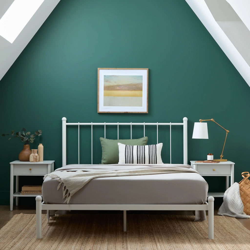Black Metal Queen Platform Bed S279
