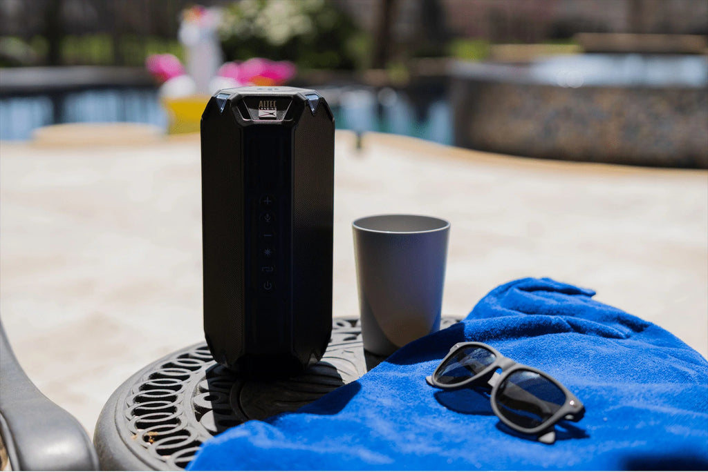 Everythingproof Portable Bluetooth Speaker with LED Lights, Black M615