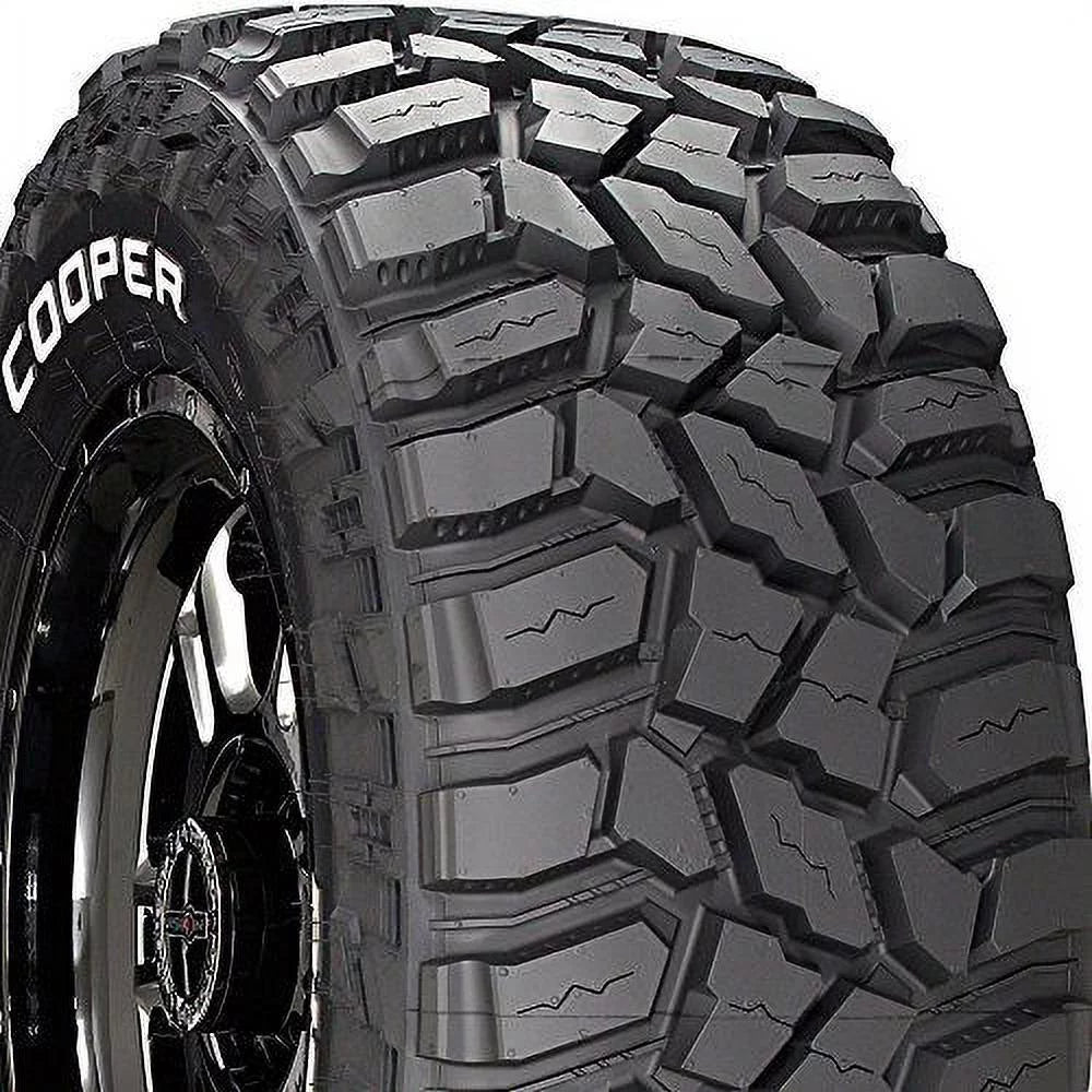 LT285/75R16 Mud Terrain Tire W231